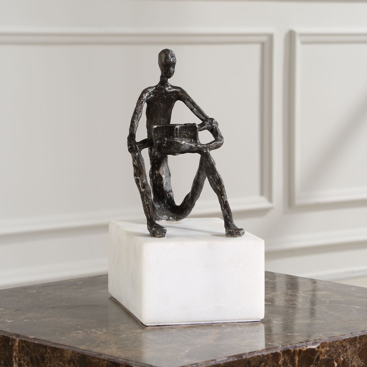 Sit Back, Relax and Read, Sculpture view 3