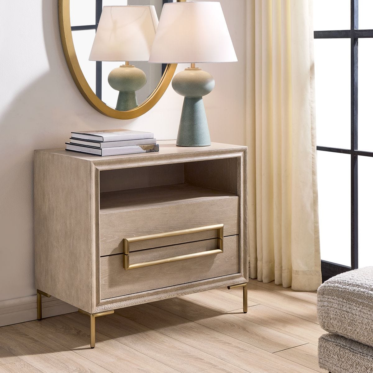 【送料無料】Modern Side Table Alessia Side Table - Uttermost